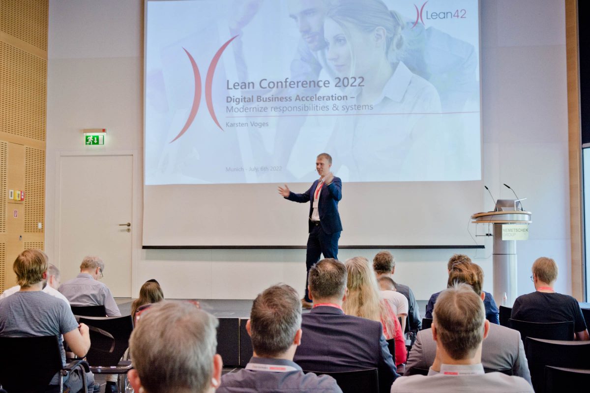 Begrüßung durch Karsten Voges - Lean42 GmbH