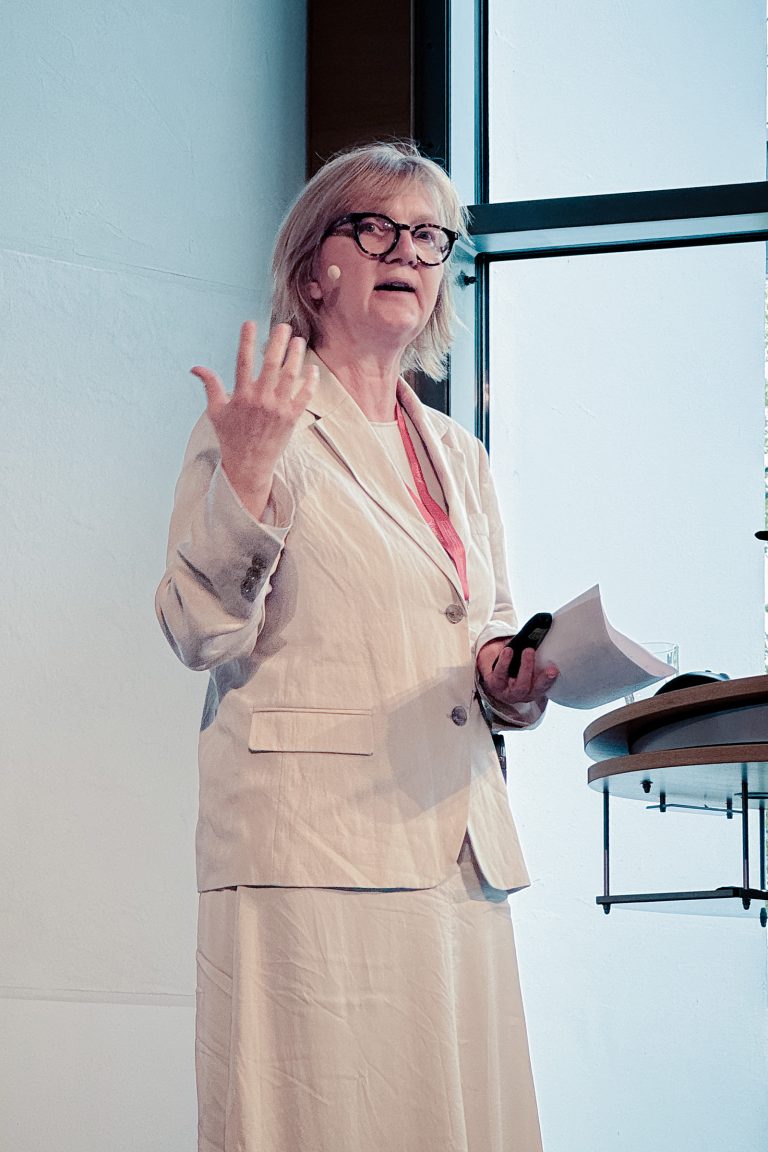 Dr. Petra Zimmermann (Bundesamt für Meteorologie Schweiz) - Lean Leader Summit 2024